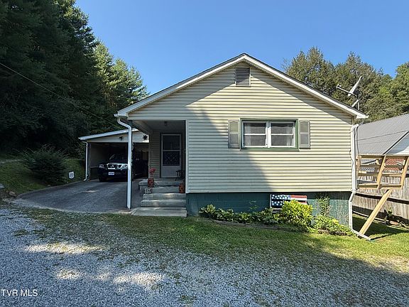 2nd image of 8300 N River Rd