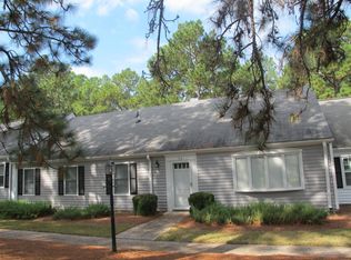 46 Village Green Cir, Southern Pines, NC 28387