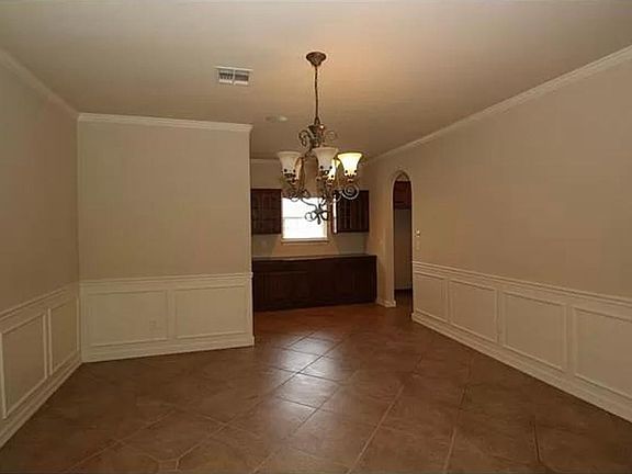 5th image of 9409 N 105th East Ave