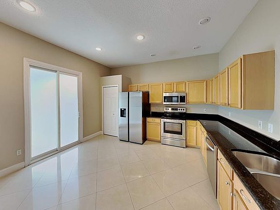 5th image of 5507 San Gabriel Way