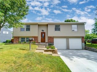 226 Porter Dr, Englewood, OH 45322