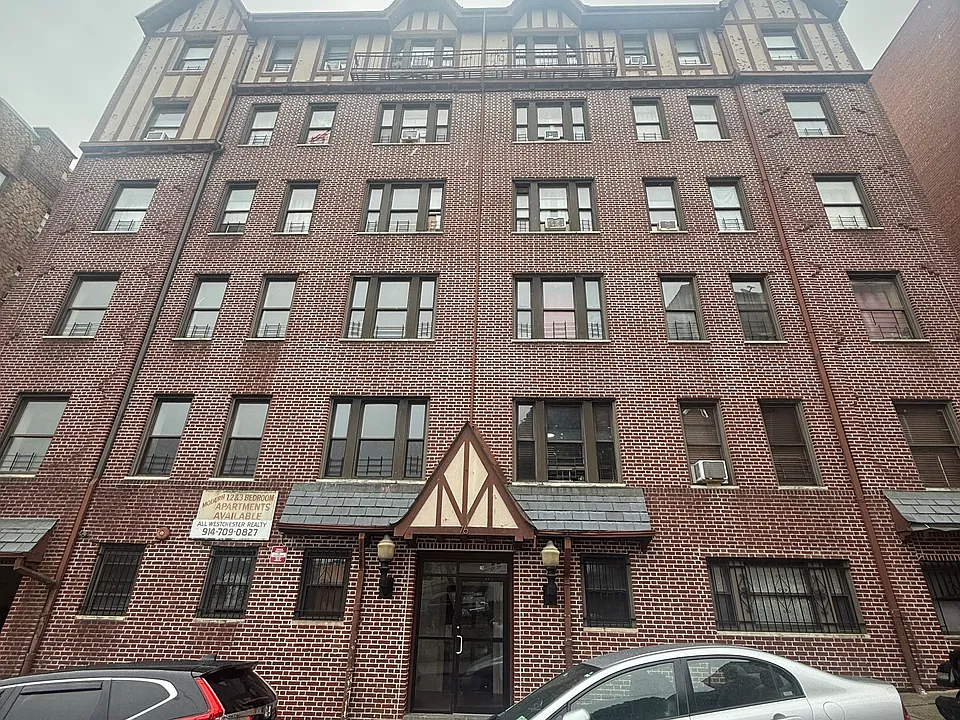 76 Caryl Ave #2E