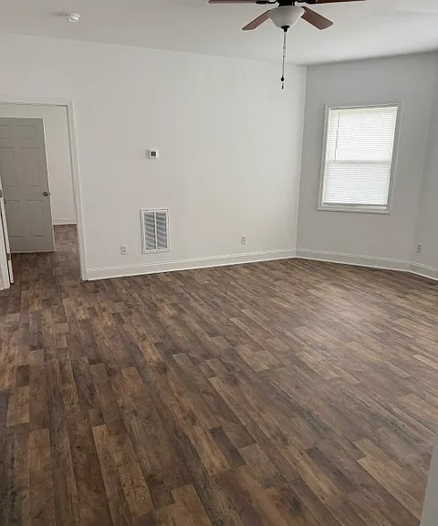 216 S Tillery St — Photo 5