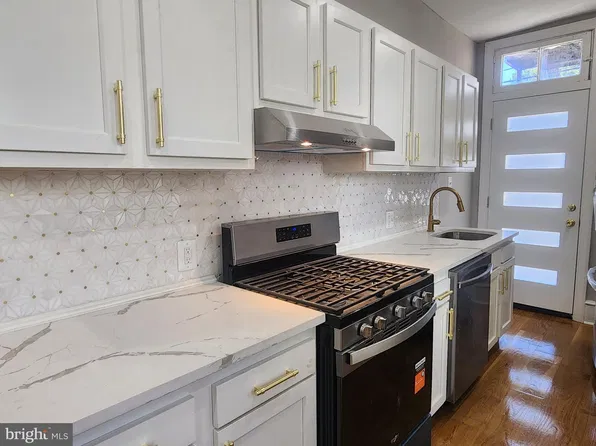 715 15th St SE, Washington, DC 20003