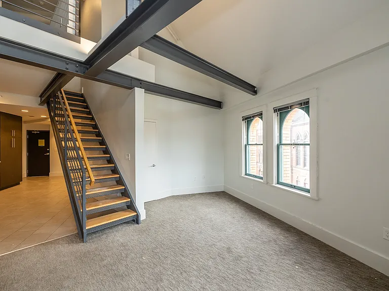 Heyse Apartments — Photo 36