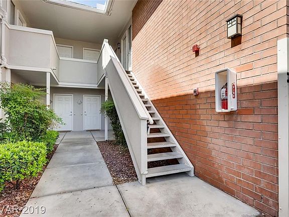 3rd image of 2831 Geary Pl Unit 2926