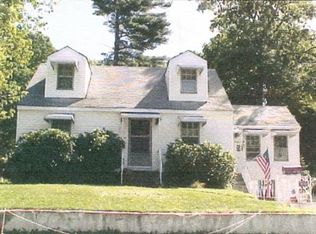 35 Central Dr, Stoughton, MA 02072