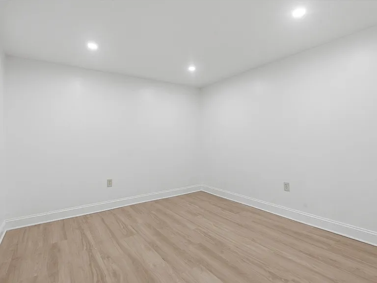 1006 Pine St #3 — Photo 12