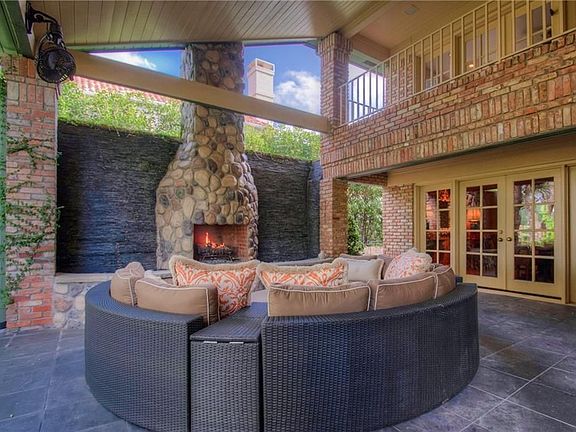 2nd image of 5823 Club Oaks Dr