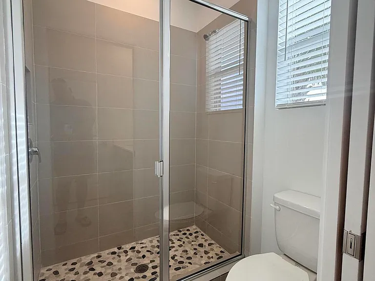 147 Lakeside Landing Ct — Photo 15