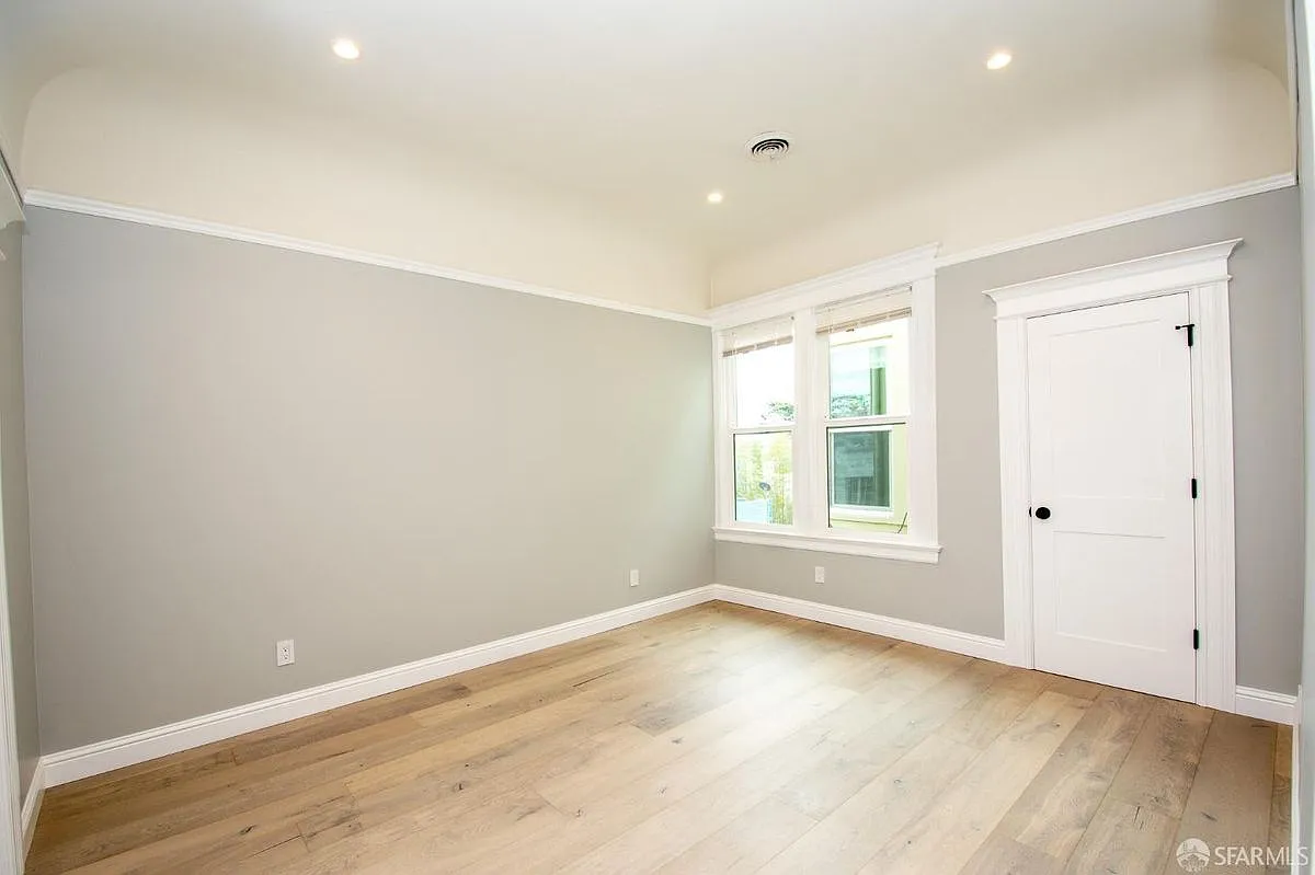 3 bed, 1.0 bath, 1400 sqft, $5,495 — Photo 2