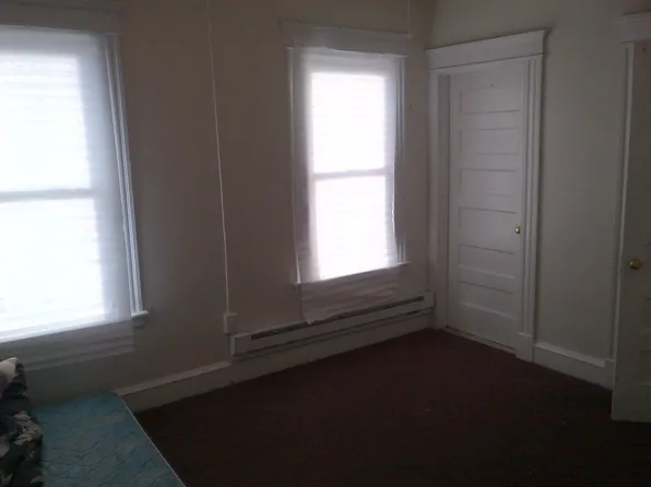 34 Southview St, Waterbury, CT 06706