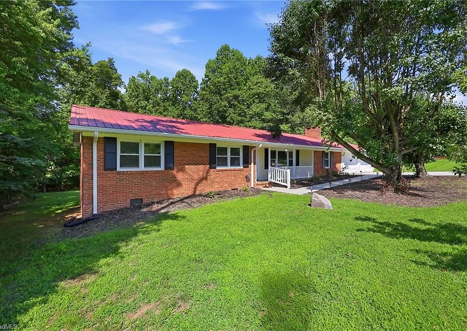 1st image of 7106 Waterbury Dr