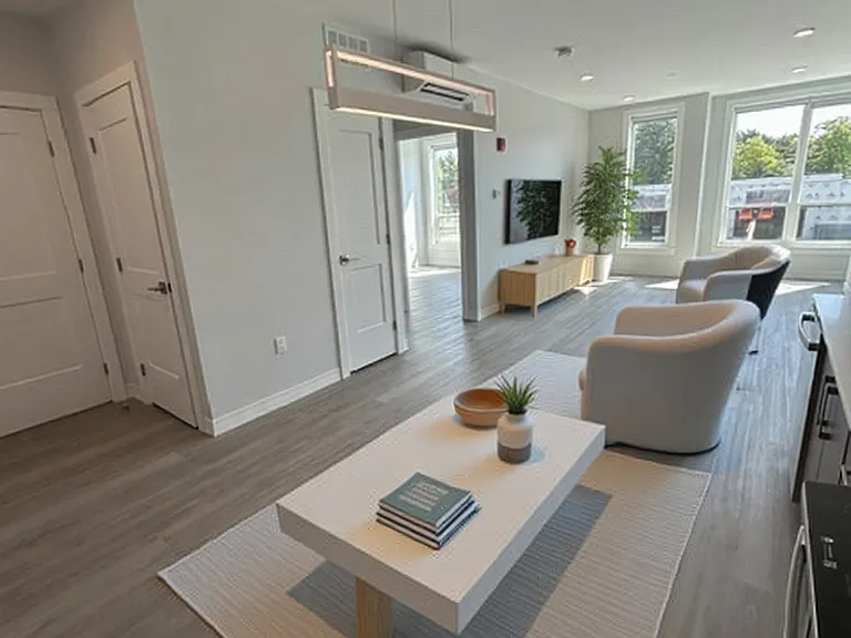 Residences at Sharon Gallery — Photo 79