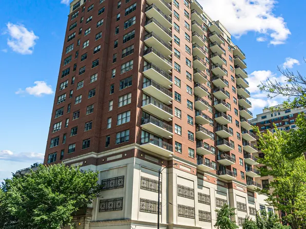 5 E 14th Pl APT 1304, Chicago, IL 60605