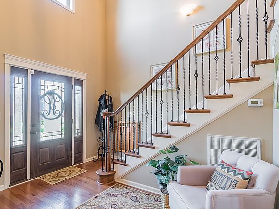 4th image of 1560 Green Grove Way