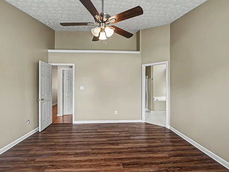 3268 Crossfield Way — Photo 8