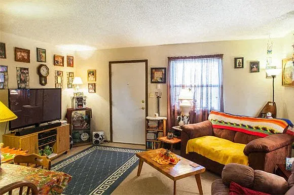 2440 Clinton St #2440 — Photo 8