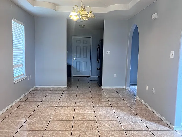 2148 La Jolla St — Photo 6