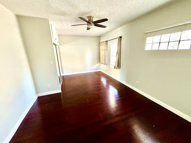 5133 Fountain Ave #5133 — Photo 3