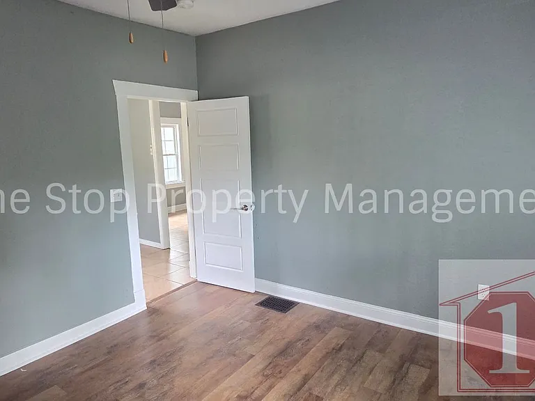 5441 E 27th St — Photo 16