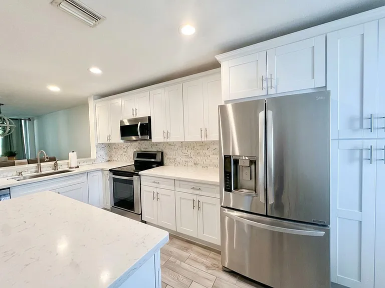 6207 Old Court Rd #604 — Photo 6