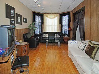 2nd image of 3555 W Wrightwood Ave