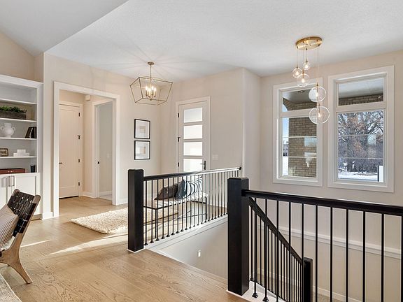 5th image of 5734 Kelvin Ave N