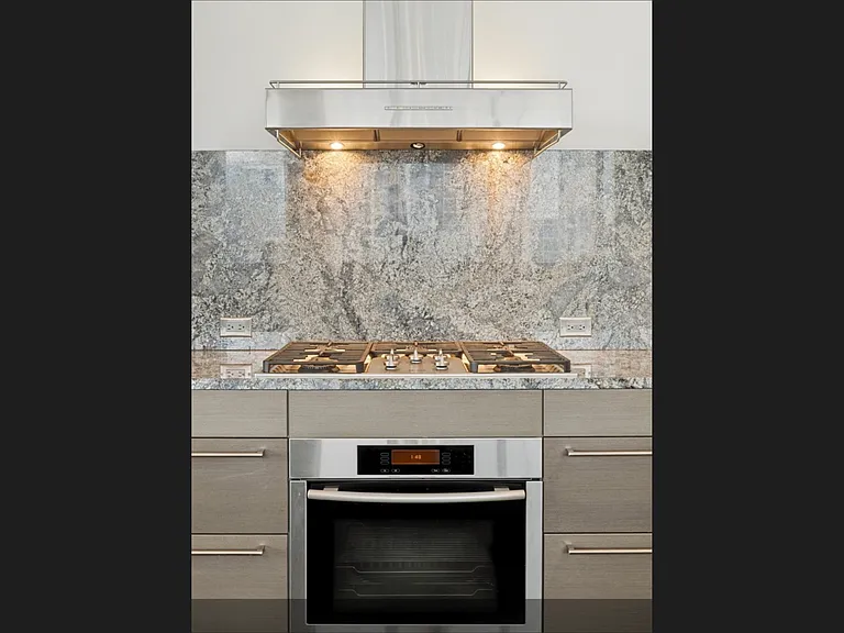2900 McKinnon St #804 — Photo 19