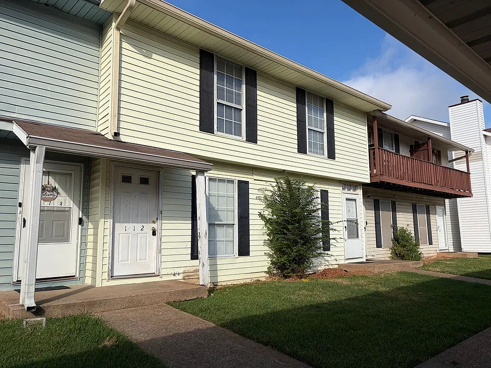 2138 Airline Dr #112