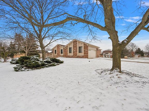 4th image of 2251 Highsplint Dr