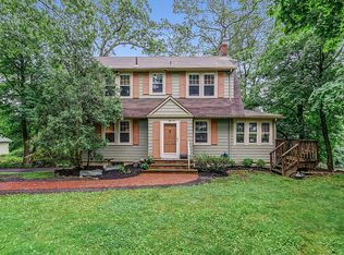 55 Mountain Rd, Verona, NJ 07044