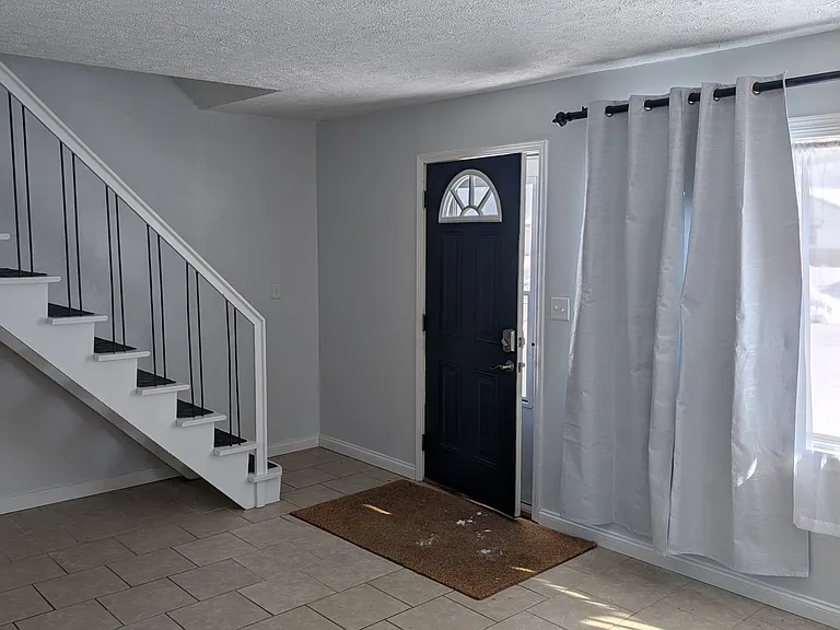 1409 Norwood Dr — Photo 4