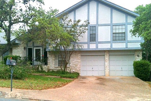 1st image of 2915 Oak Falls St