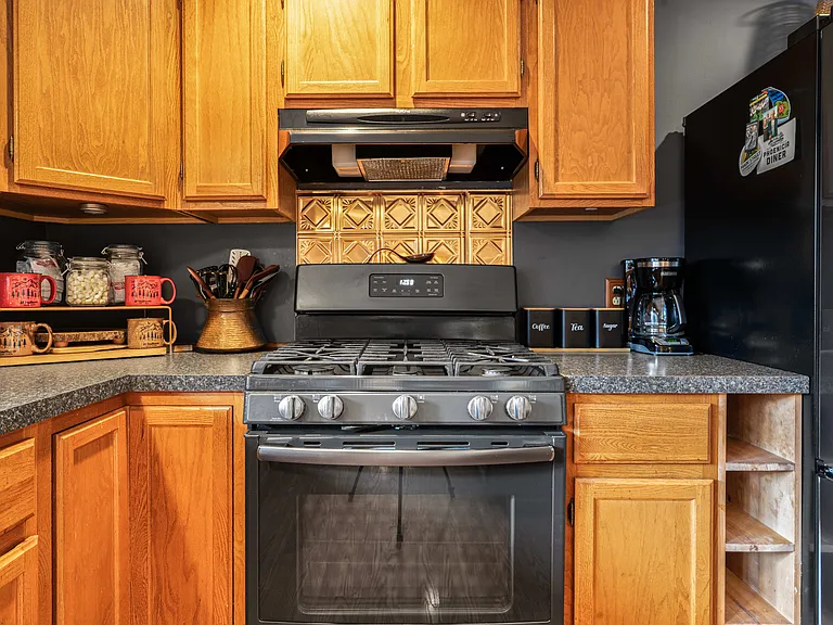 21 Larsen Dr — Photo 12