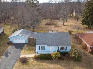 110 Coleman Dr, Beaver, PA 15009