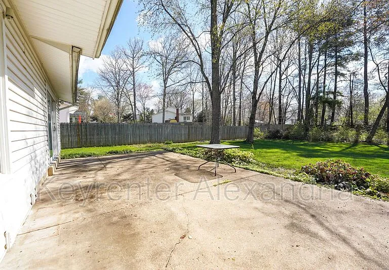 7123 Red Horse Tavern Ln — Photo 35