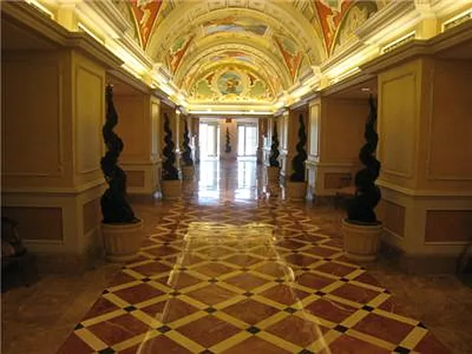 Rented by R New York | media 9