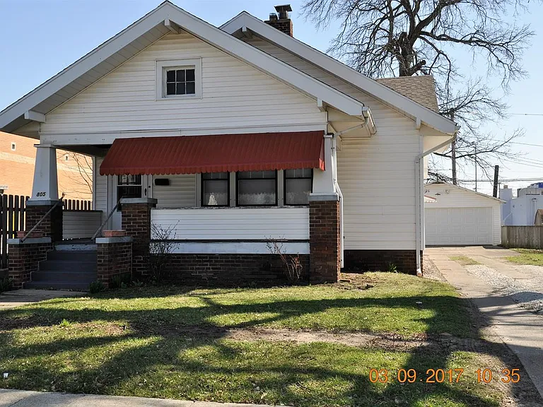 805 Robinson St — Photo 19