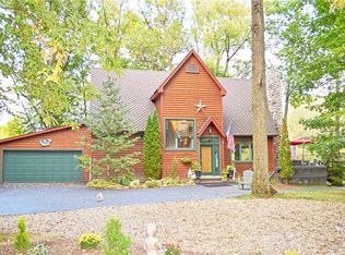 606 Latonka Dr, Mercer, PA 16137