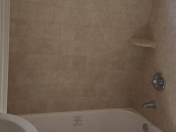5th image of 1432 Esplanade Ave APT 1