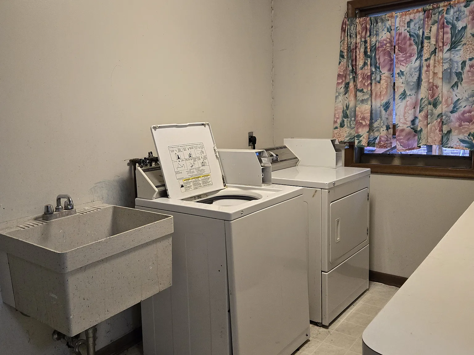 1 bed, 700 sqft, $750 — Photo 3