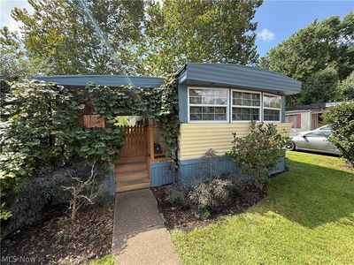 310 Gulf Stream Ln SE, New Philadelphia, OH, 44663