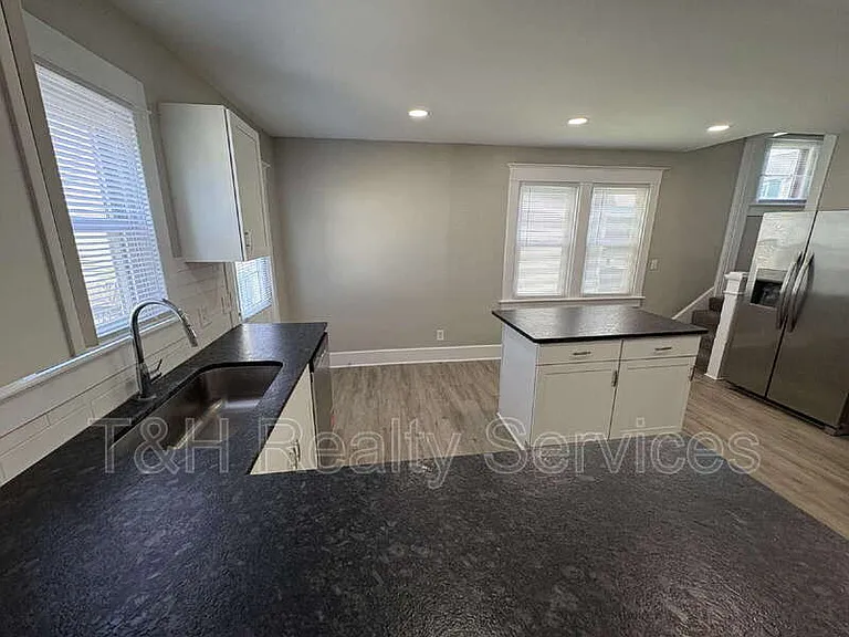 22 E Parkview Ave — Photo 9