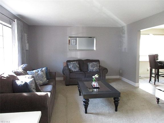 3rd image of 8704 Newcomb Dr