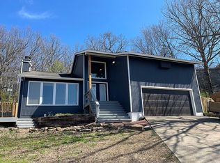 792 N Cliffside Dr, Fayetteville, AR 72701