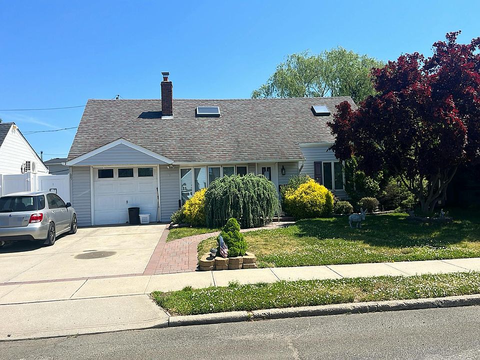 1st image of 35 Berkshire Rd