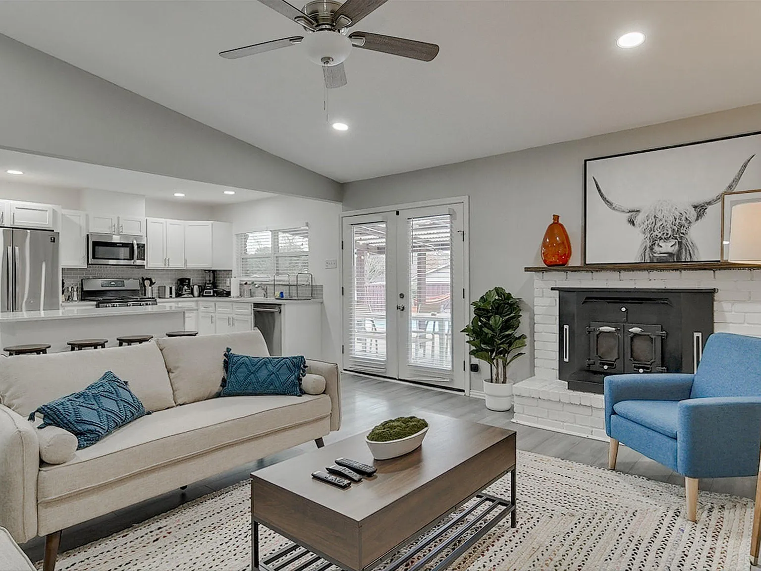 2922 Clover Valley Dr — Photo 3