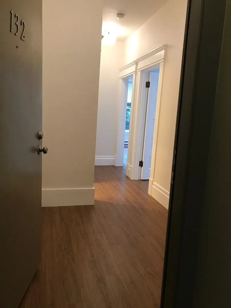 1423 Boylston Ave — Photo 3