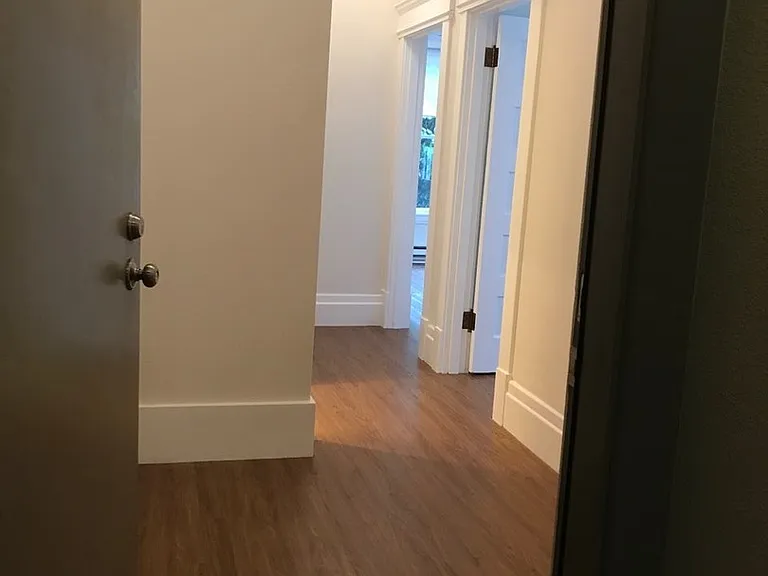 1423 Boylston Ave — Photo 3